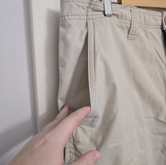 Men's Cargo Shorts - Picture 2 of 7